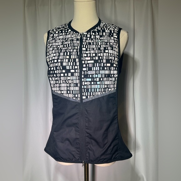 Nike Jackets & Blazers - Nike Aeroloft Down Running vest | M